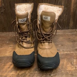Ugg Boots : Size 9 US